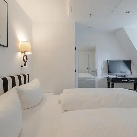 Apartment Hues Claire