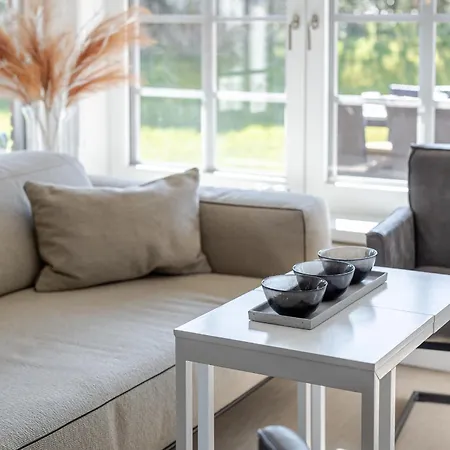 Hues Claire Apartment *